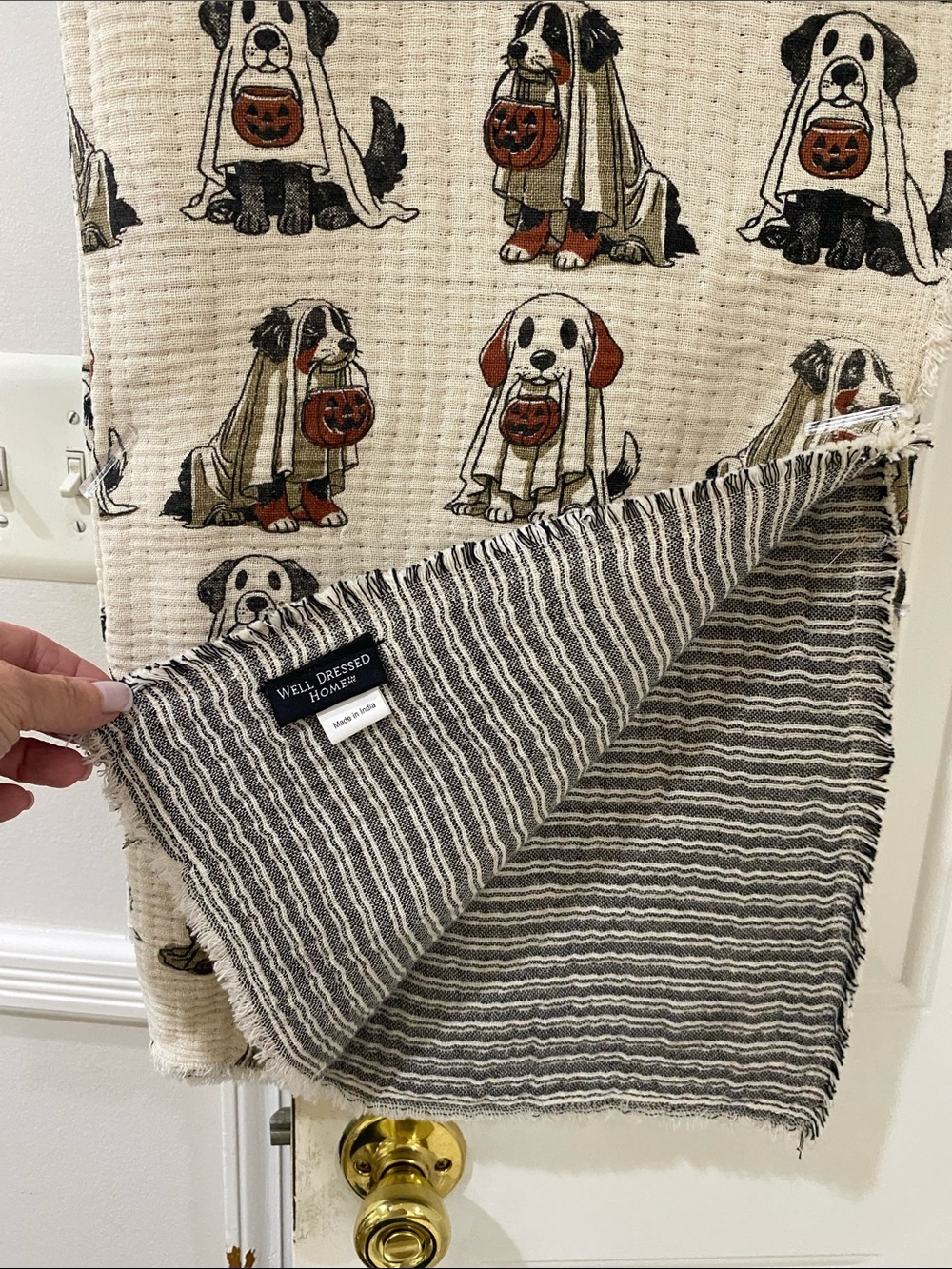 NWT.  Well Dressed Home, Halloween
 dogs, decorative throw blanket.